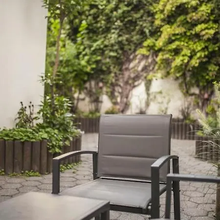 Modernes In Guter Lage Appartement *