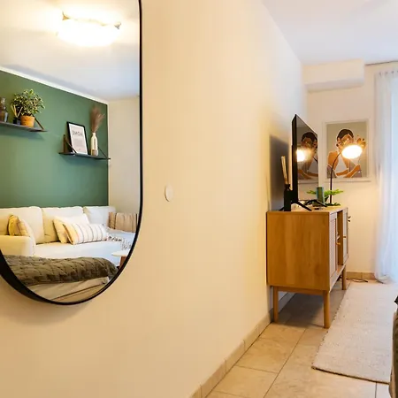 Apartment Modernes In Guter Lage *